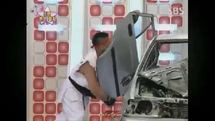 Il défonce une voiture comme dans "Street Fighter" à la télévision coréenne