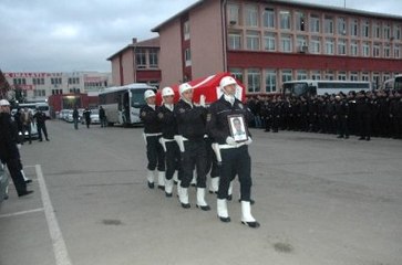 Genç Polisin Cenaze Töreninde Gözyaşları Sel Oldu