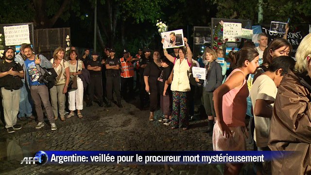 Argentine: veillée pour le procureur Nisman à Buenos Aires