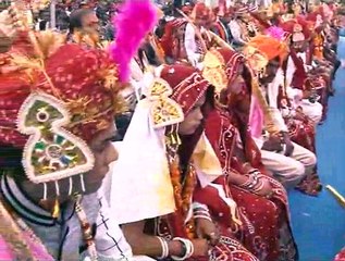 Anandiben Patel blesses Rajasthan Prajapati Community's Mass Marriage