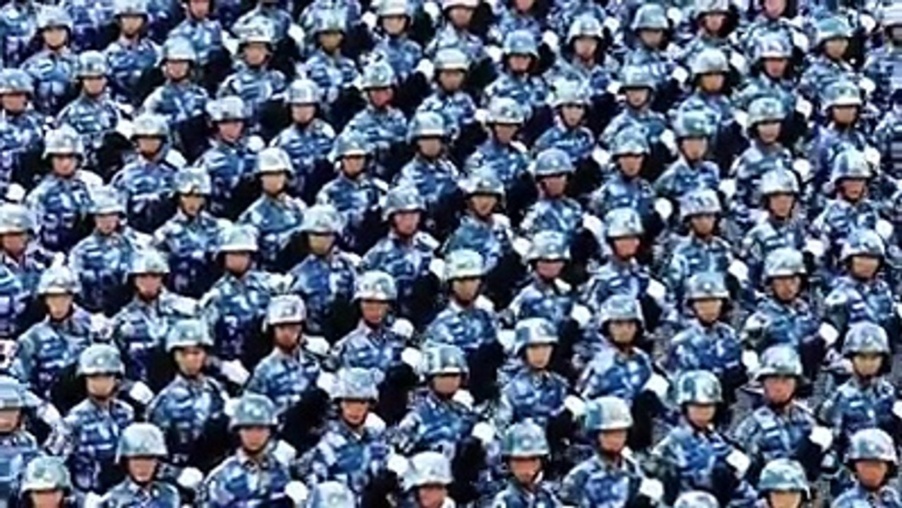 Les défilés incroyables des militaires chinois