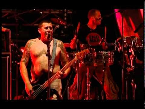 Manu Chao - La Vida Tombola (Live)