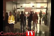 CHP İstanbul İl Binası'nda zincirli eylem