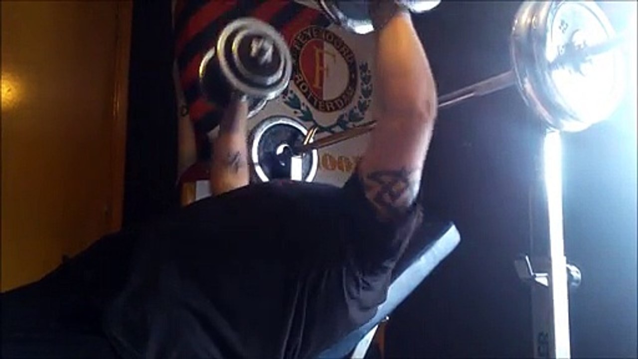 Incline bench dumbell 110 lbs