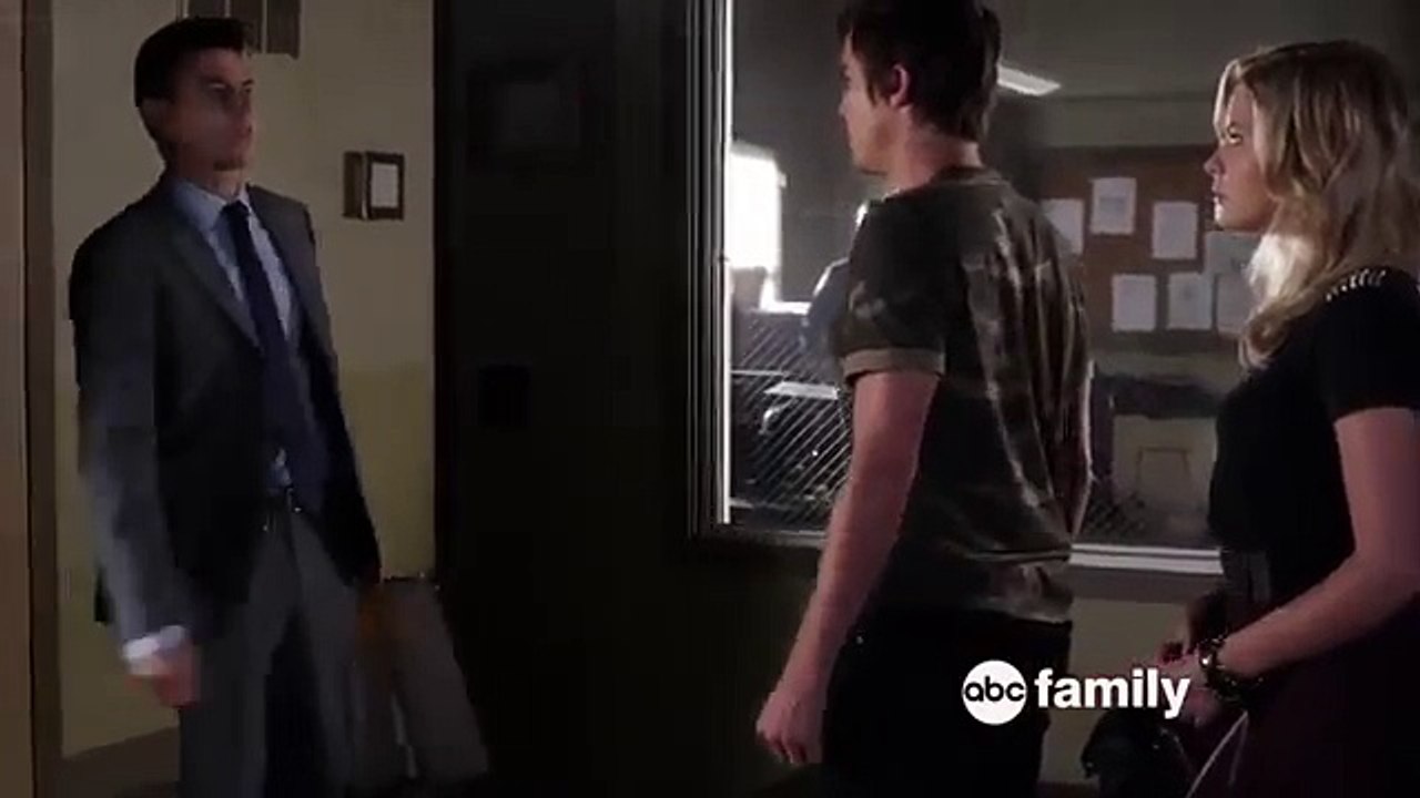 Pretty Little Liars 5x18 Promo -Oh, What Hard Luck Stories They All Hand Me