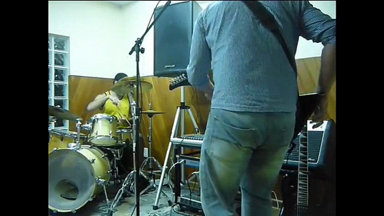 DIGA ADEUS - ENSAIO - FORTES OLHOS