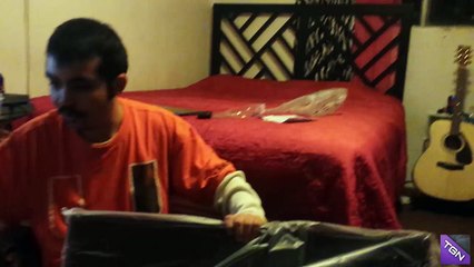 Insignia 39 Inch 720p HDTV(Unboxing)