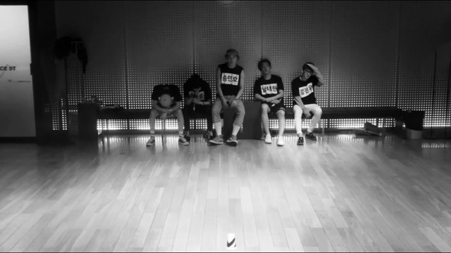 150128 Welcome Coll. 07 Dance Practice Empty