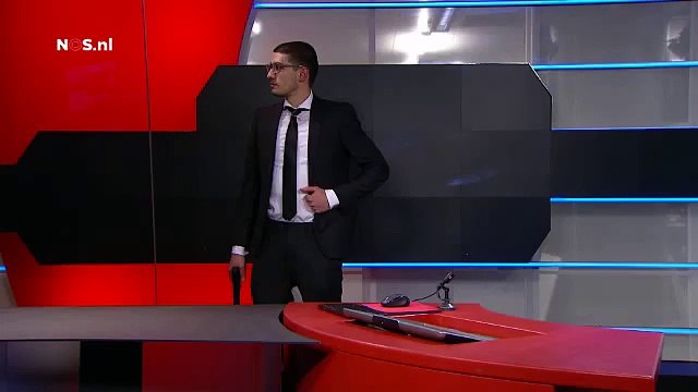 Un homme armé interrompt le JT à la télé néerlandaise