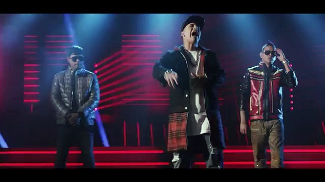 Daddy Yankee - Sabado Rebelde ft. Plan B