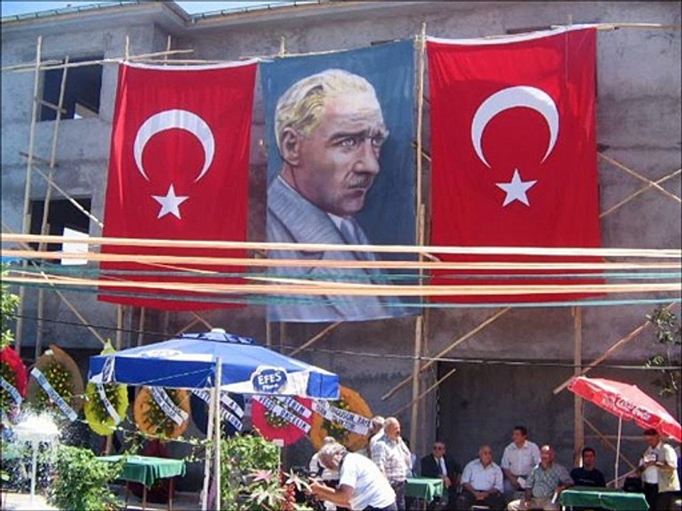 Mustafa Özarslan - Beyler Deresinden Aştı Gediği - GÖNÜL TÜRKÜLERİ--SEVDALI TÜRKÜLERİN  GÖNÜL SAYFASI.M.M.