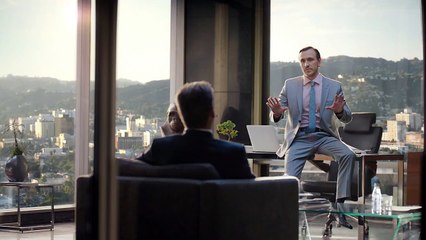 Pierce Brosnan pour Kia