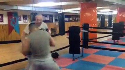 Mini Tyson Selçuk Aydın`nın Antremanı..