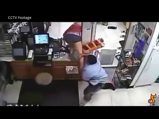 Şişman Eczacıyı Soyan Atik Kız