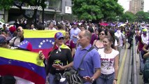 Militares poderão usar armas em protestos na Venezuela