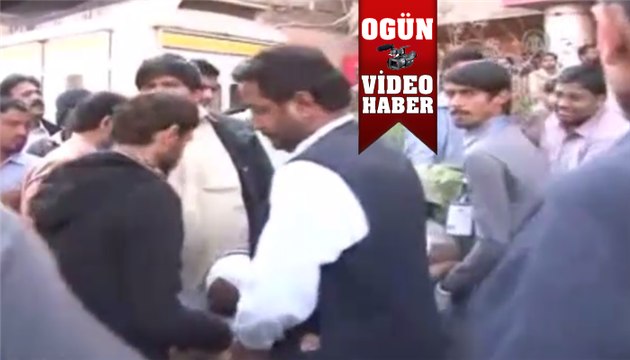 Pakistan'da camiye bombalı saldırı