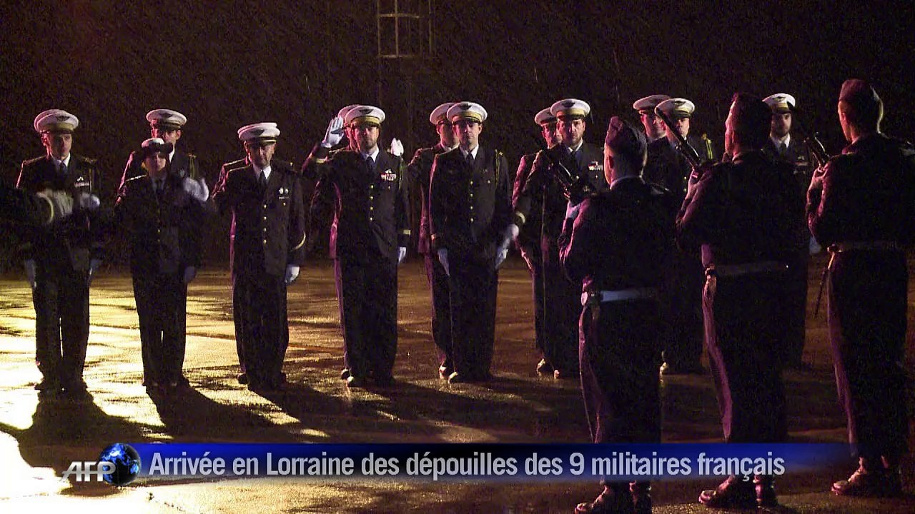 Nancy: arrivée des dépouilles des 9 militaires Français