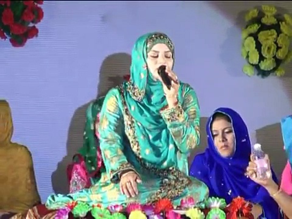 Naat recitation by Pakistani female naat khawan in Raipur Part 1