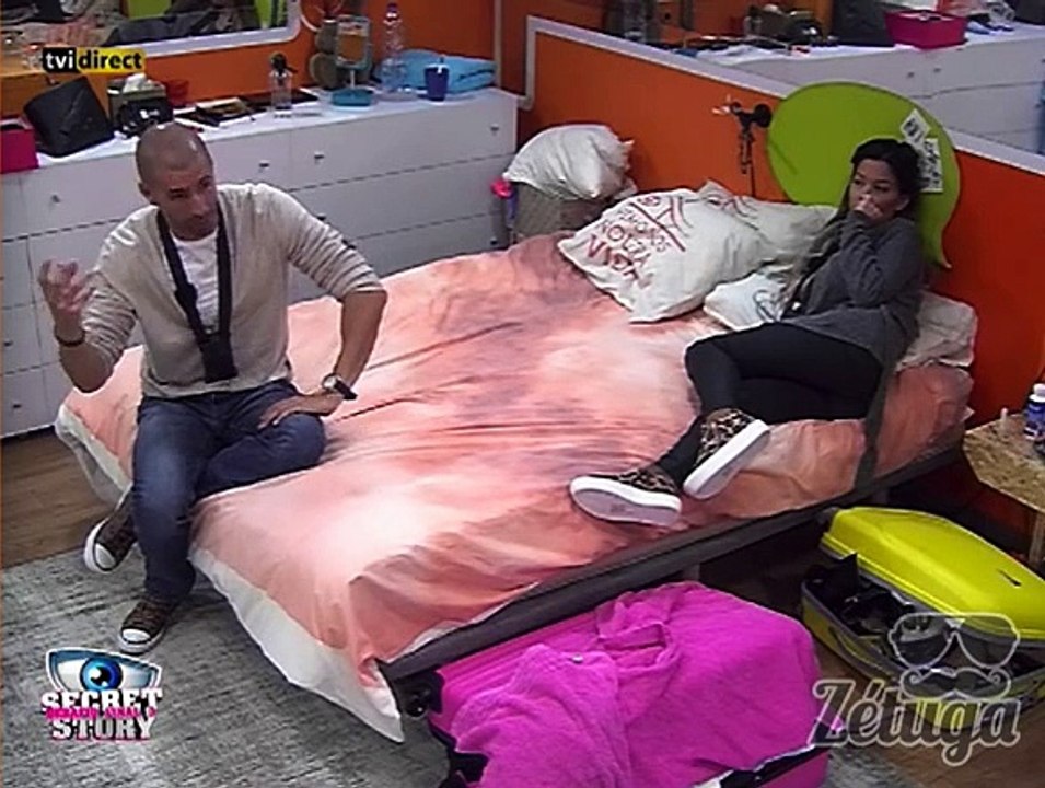 Érica Silva revela a sua má educação ao Gustavo Santos insultanto a Diana: "é put*, o nome dela é Diana Put*"