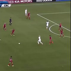 Vous ne critiquerez plus jamais le foot féminin après avoir vu cette action