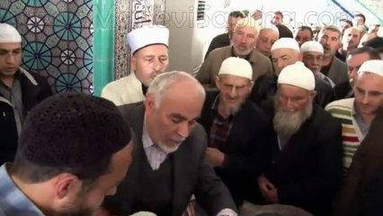 Aç Aç Bitmeyen Sakal-ı Şerif ve Sevgi Ritüeli