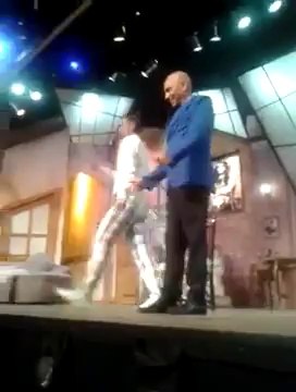 Final de Casa Fantasma 2da función - 27 de Enero (video de Karen_PyP) Se ve cuando Pedro se baja del escenario