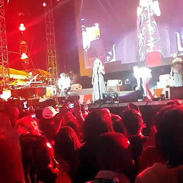 Mariah Carey - Touch My Body- Jamaica Jazz & Blues Festival - 30-JAN-2015