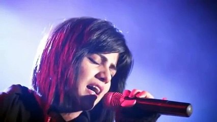 wo ham safar tha magar os say hamnawai na thi.