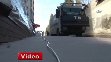 Charlie Hebdo Mağduru Kuaför, Tepki İçin Sokakta Tezgah Açtı