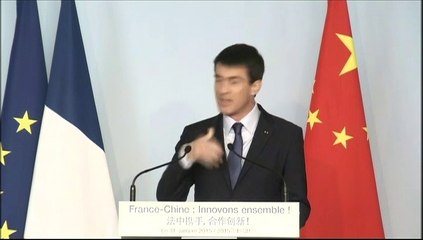 Valls achève sa visite en Chine avec un "bienvenue en France" en chinois
