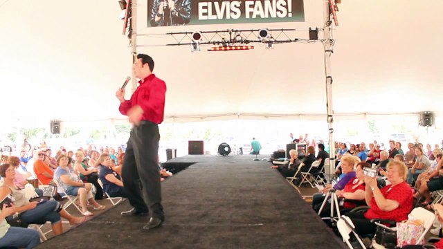 Mark Summers sings Return To Sender Elvis Week 2014 video