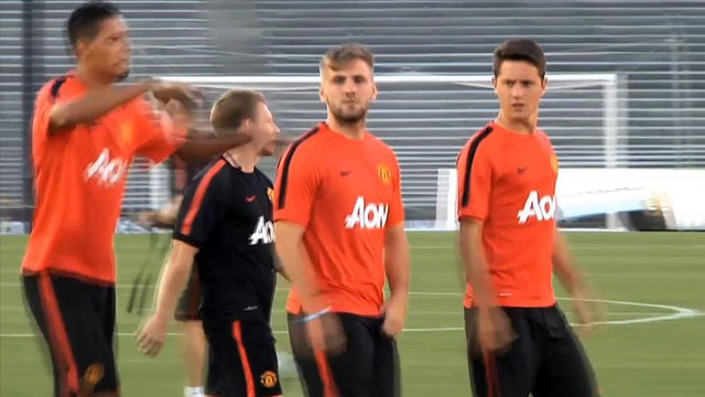 Van Gaal riled by Herrera question