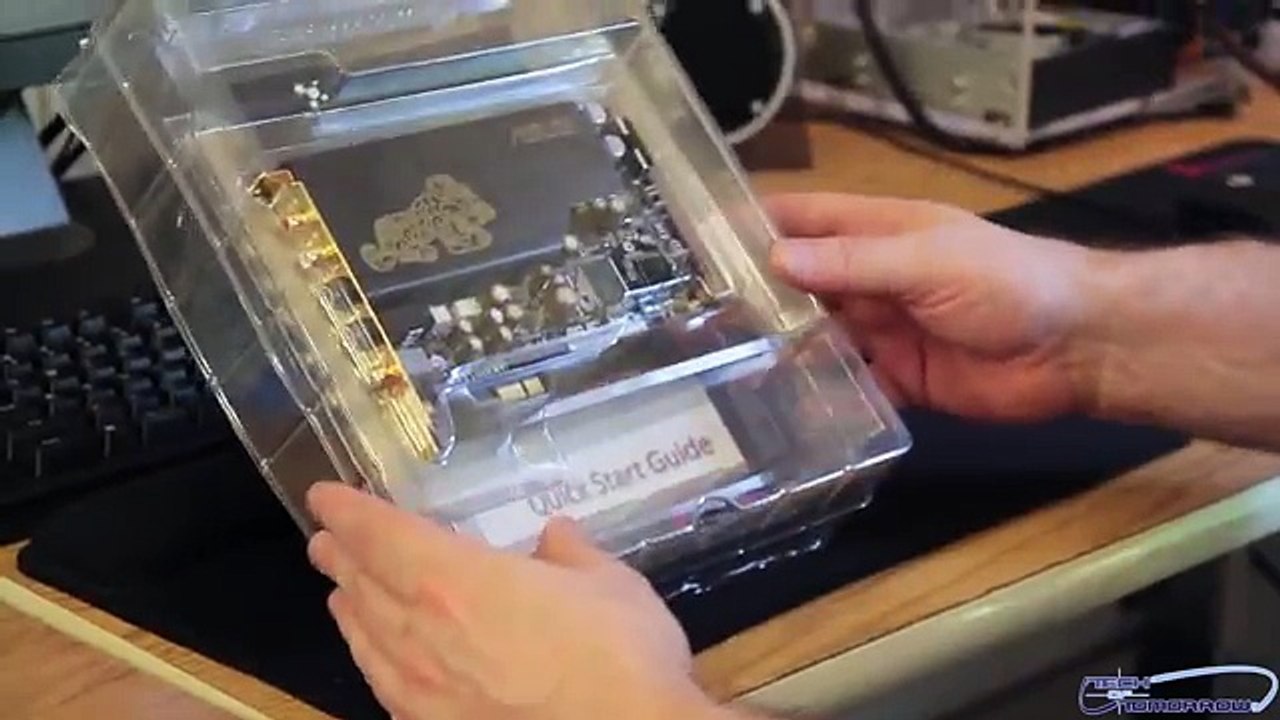 ASUS XONAR Essence STX 124 dB SNRHeadphone Amp Card Unboxing