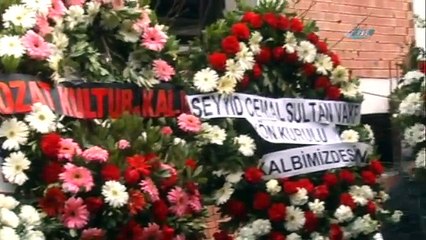 Ünlü sanatçı son yolculuğuna uğurlandı