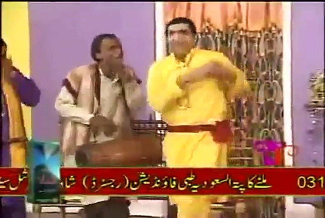 Funny Dance Of Zafri Khan In Pakistani Stage Drama