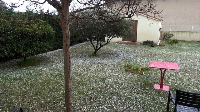 Vent très fort, chute de grêle en plaine, neige en montagne vendredi 30 janvier 2015 à 13h05