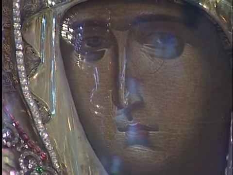 Афон. Хиландар. Икона Божией Матери «Троеручица»