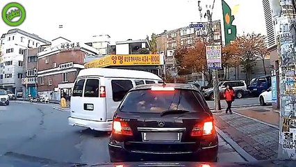 Korede Herkesi Şaşkına Çeviren Yol Kavgası