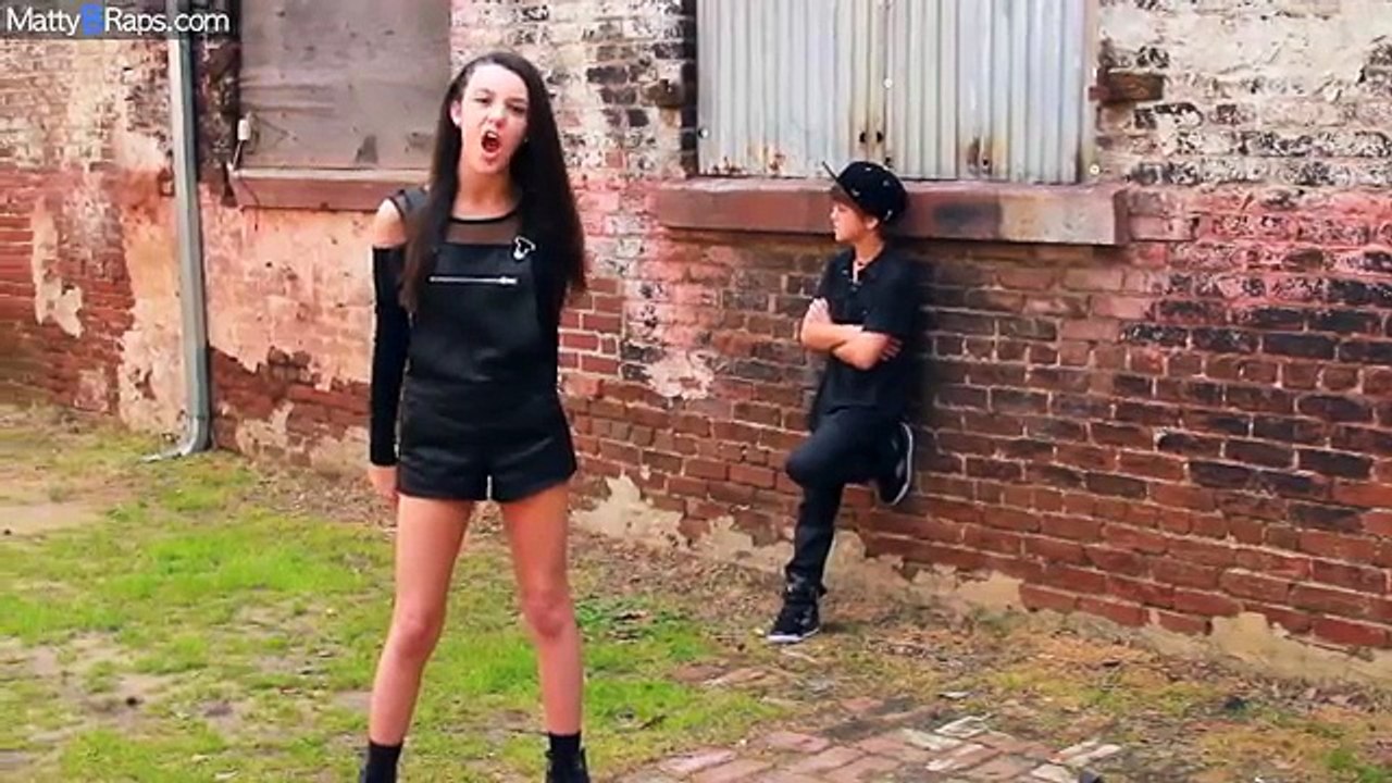 JAY Z -  Run This Town  ft Rihanna (MattyBRaps & Chanel Loran)