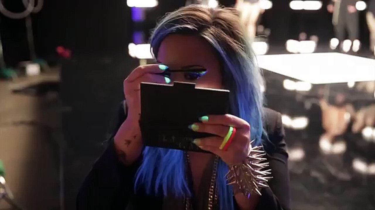 Demi Lovato - Neon Lights - Behind the Scenes