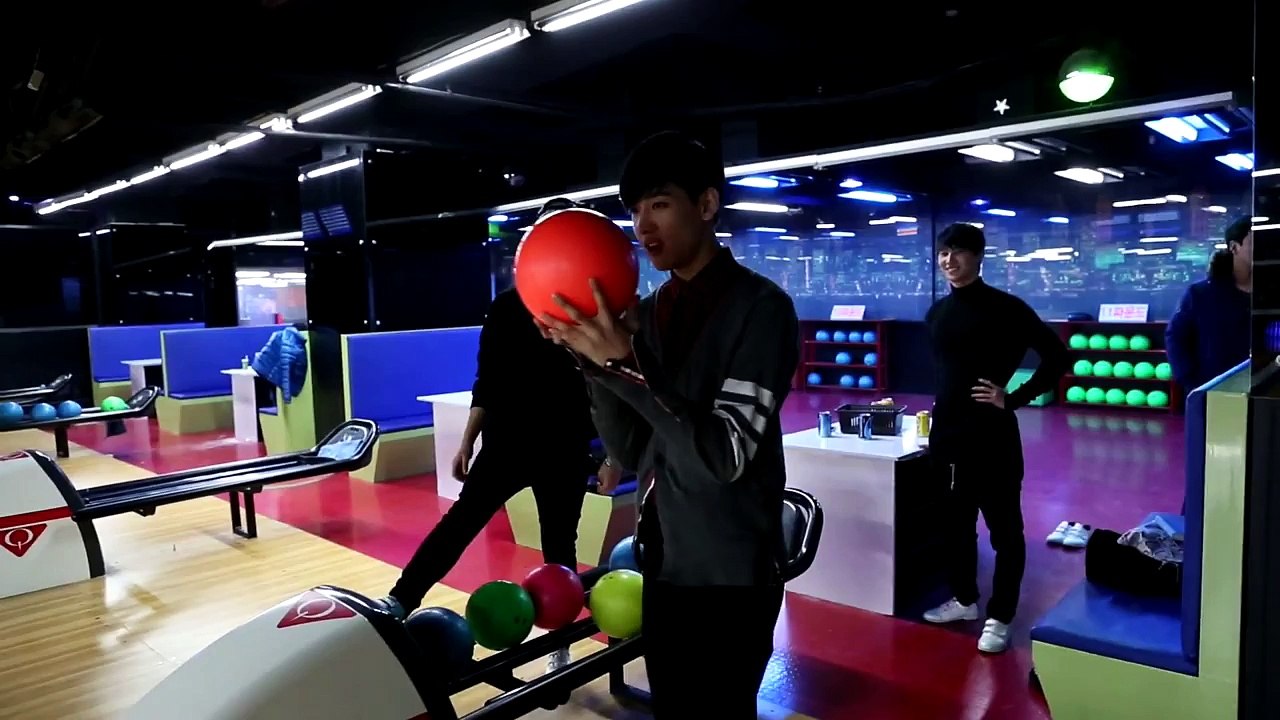 Starcast] GOT7 (JB 영재 뱀뱀) - 볼링장 (Bowling)-