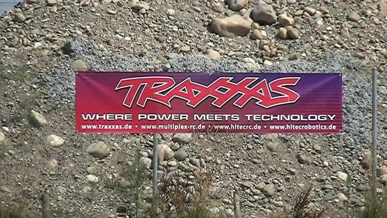 TRAXXAS SHORT COURSE RACE BASH HIT THE GROUND MUST SEE IN FULLSCREEN