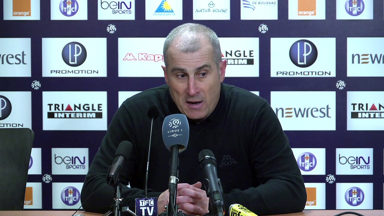 La conférence de presse d'Alain Casanova après TFC/Reims