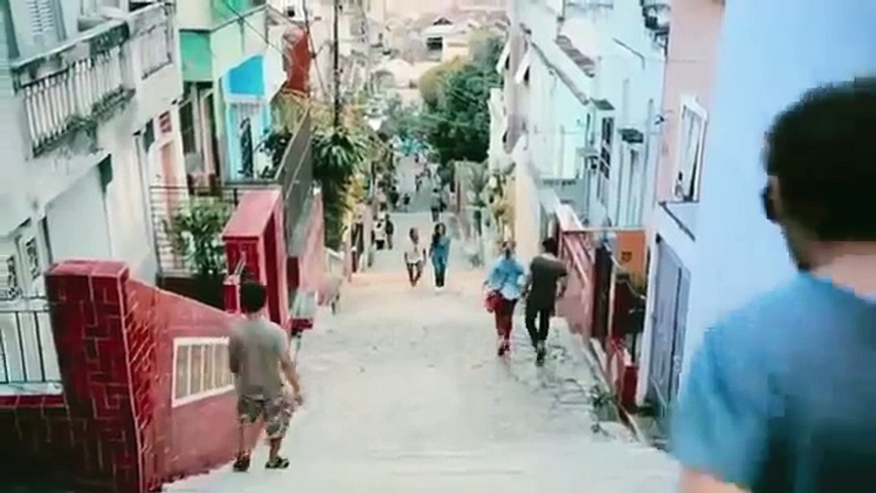 اعلان بيبسى 2014 ل(messi-ramos-combani-aguero) وبعض الاعبيبن - from YouTube