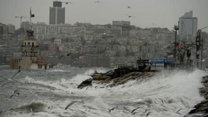 İDO, Lodos Fırtınası Nedeniyle Bazı Seferlerini İptal Etti
