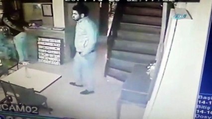 İstanbul’da otel basan İranlılar kamerada