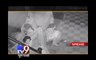 Gang of 'shutter' women thieves caught on CCTV in Ahmedabad - Tv9 Gujarati