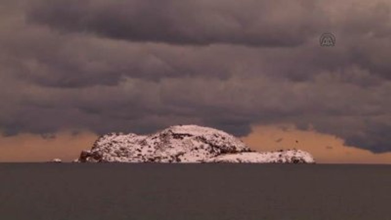 Akdamar, Her Mevsim Ayrı Güzel