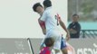 Un joueur ouzbek envoie trois coups de poing à son adversaire