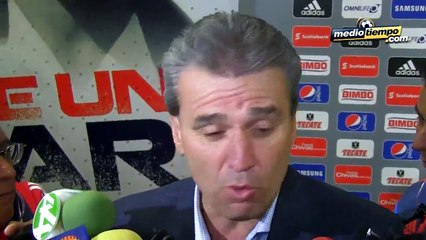 Chivas seguirá sin hablar del arbitraje: Néstor